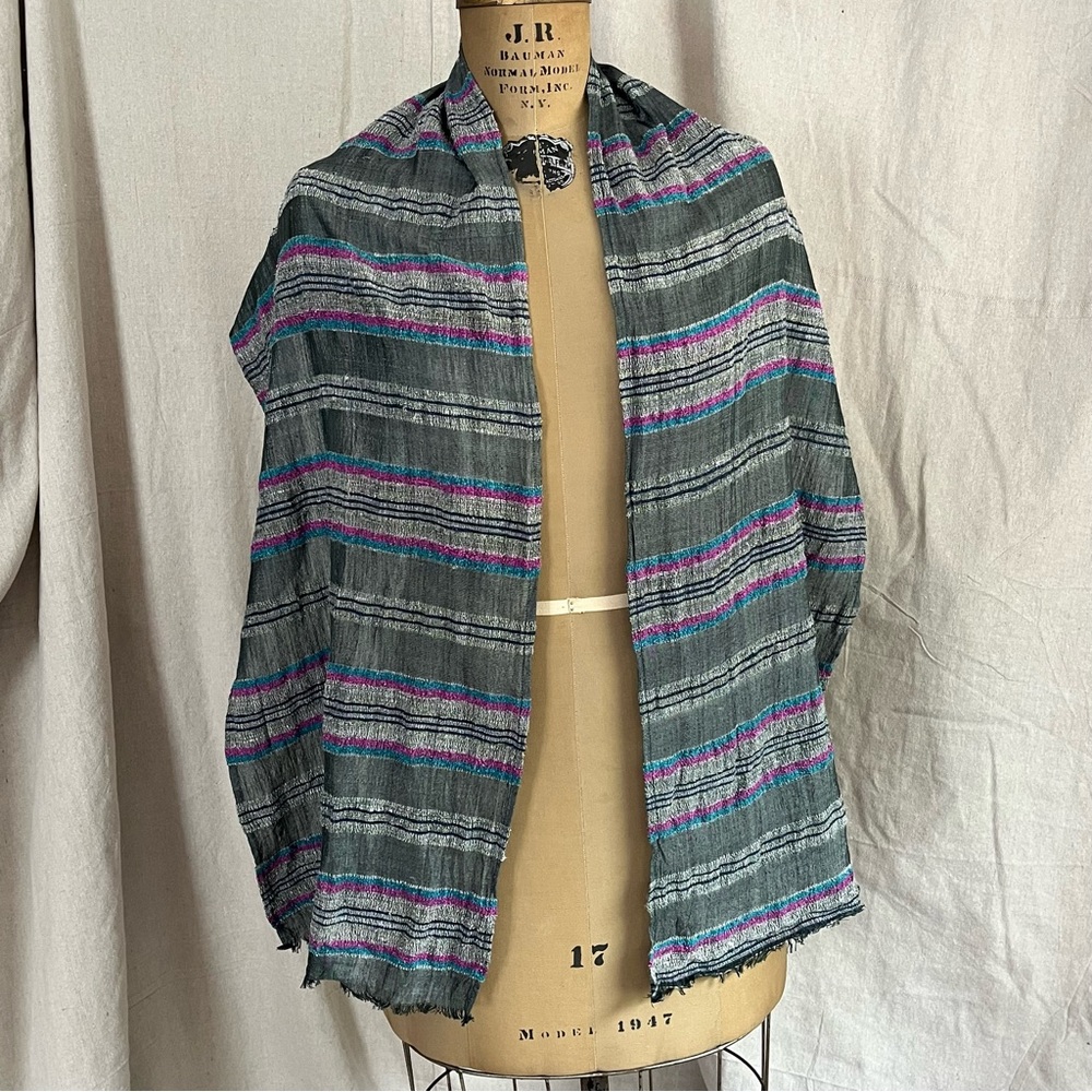 Striped Rectangular Textured Scarf - Picture 3 of 8